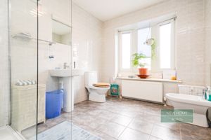 Photo 35- click for photo gallery